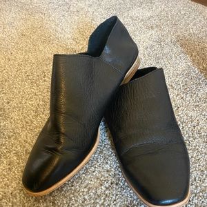 Chinese laundry size 9 - Loafer/Mule mix!